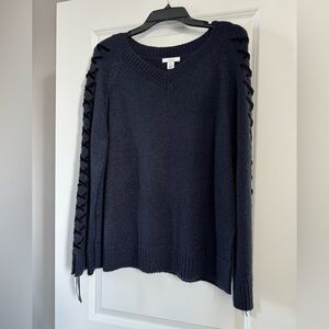Lewit Navy V-Neck Sweater with Lace-Up Sleeves
